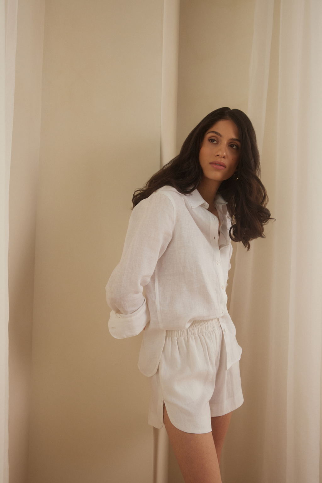 Women's Scalloped Linen Short